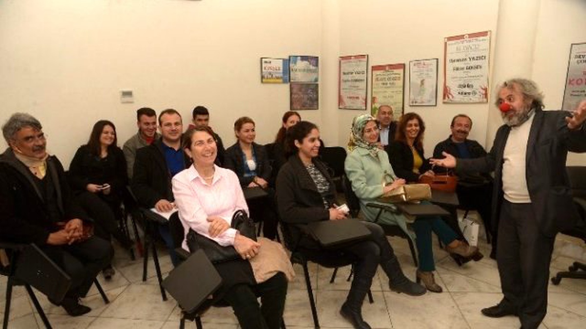 Büyükşehir Tiyatroları\'ndan Lise İdarecilerine ve Öğretmenlerine Seminer