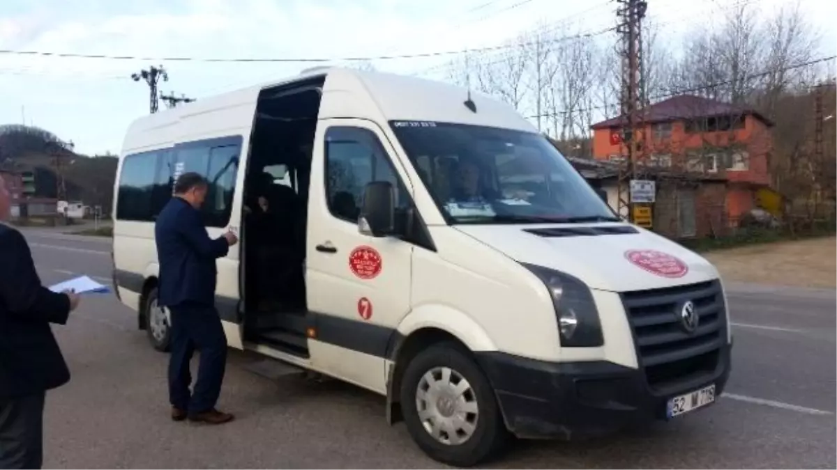 Fatsa\'da Öğrenci Servis Araçları Denetlendi