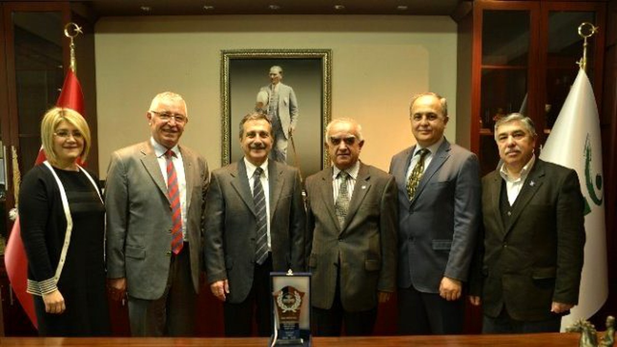 Kentpark Konaklarından Ataç\'a Teşekkür Ziyareti