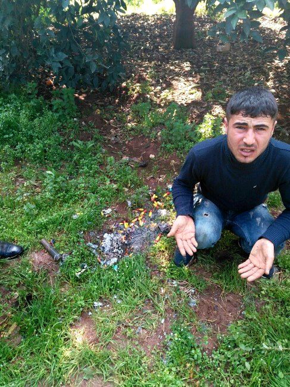 Patlayıcı Madde Hazırlayan Zanlı Ağaç Üzerinde Yakalandı