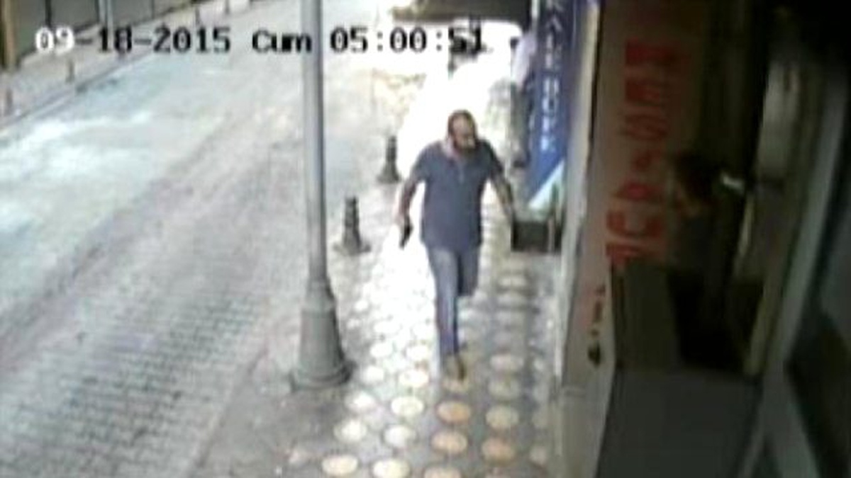 Pavyon Önündeki Cinayet Güvenlik Kamerasında