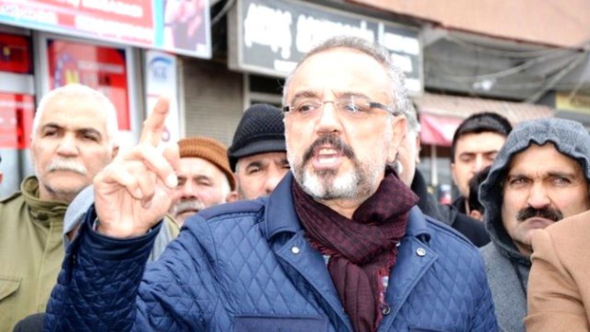 Sakık: "Dolmabahçe\'de Yıkılan Masa Tekrar Hayat Bulmalı"