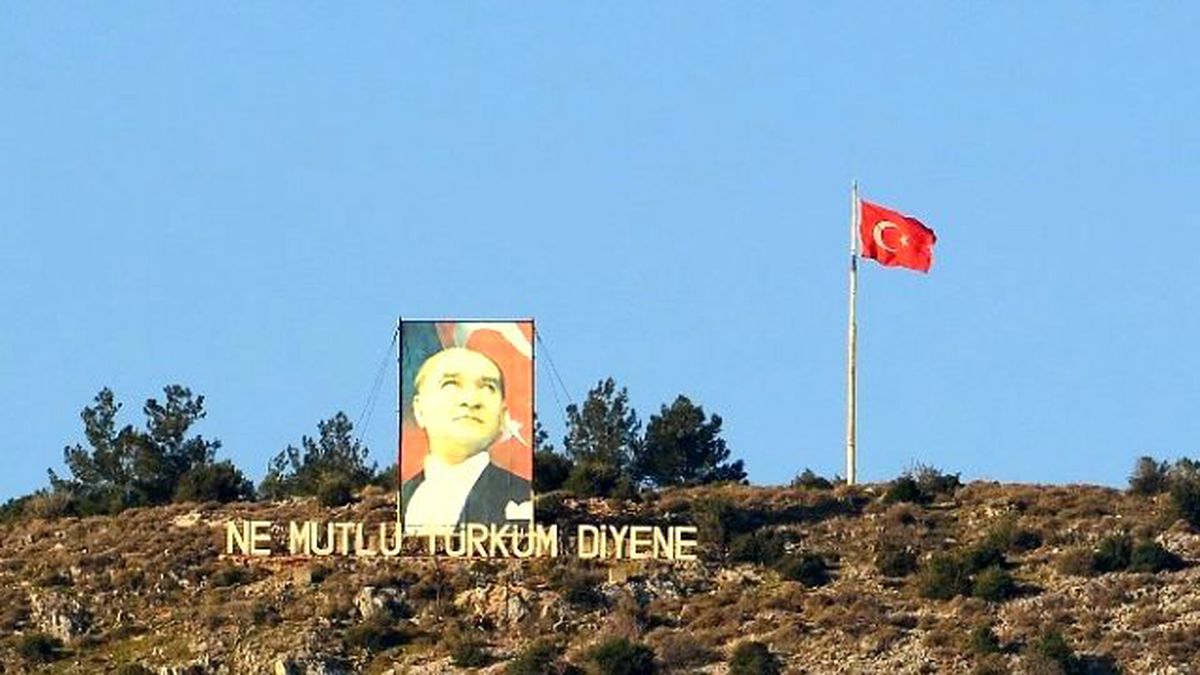 Soma\'da Ata\'ya Saygı