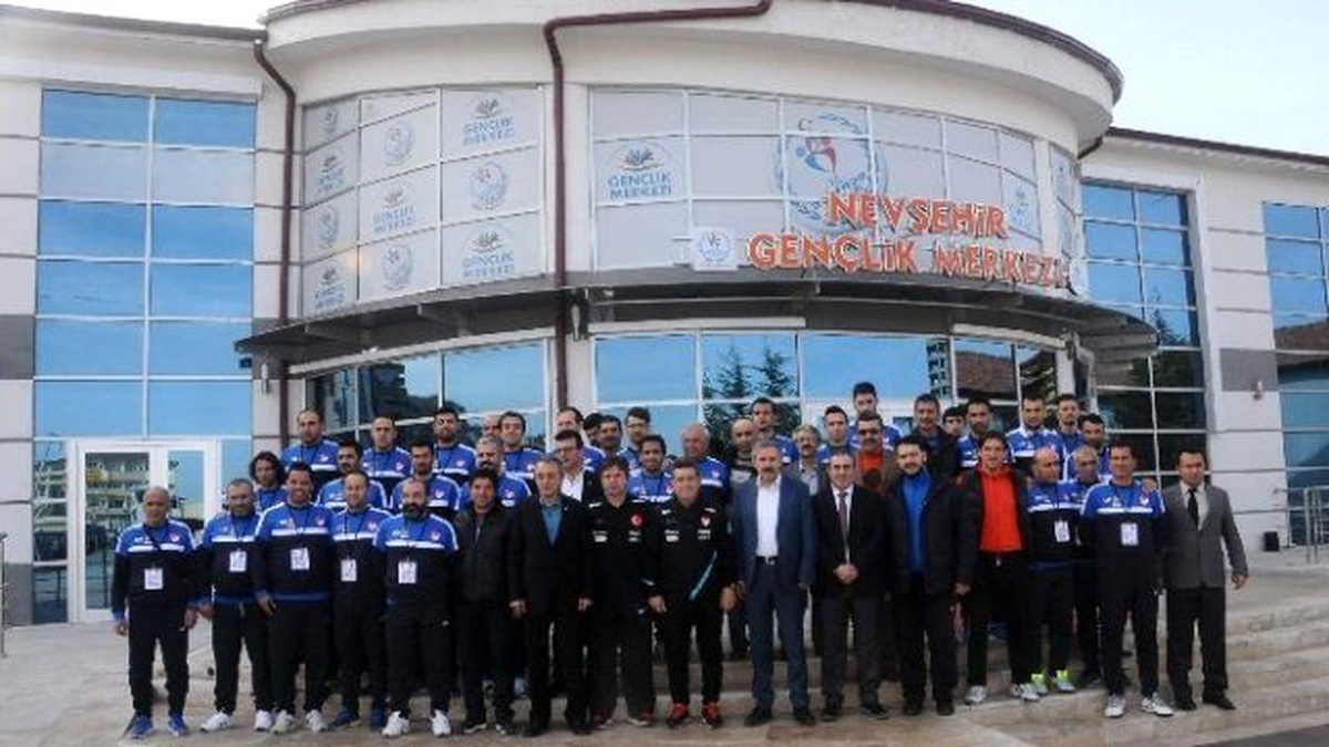 2. Kademe Futbol Antrenörlüğü Kursu Başladı