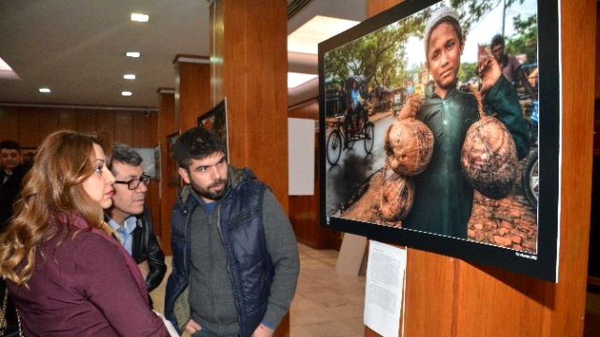 Adana\'da Bangladeş Sergisi Açıldı