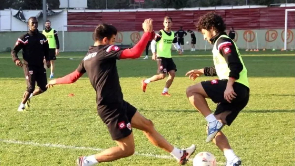 Adanaspor\'da Balıkesirspor Mesaisi Sürüyor