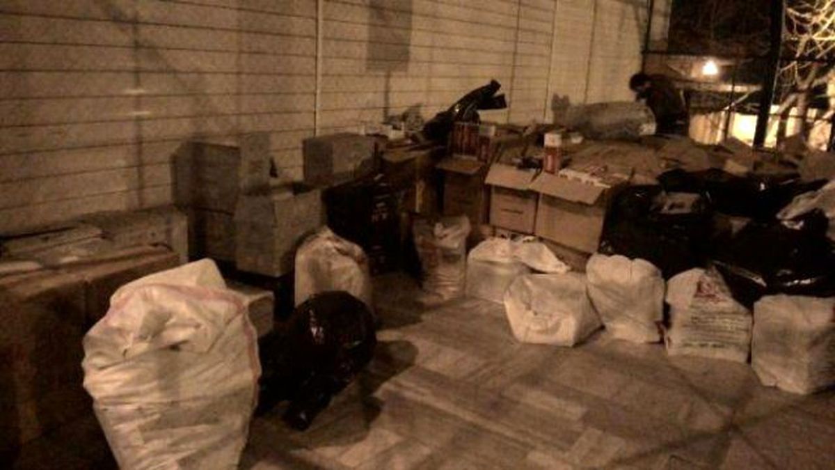 Bandırma\'da 90 Bin Paket Kaçak Sigara Ele Geçirildi