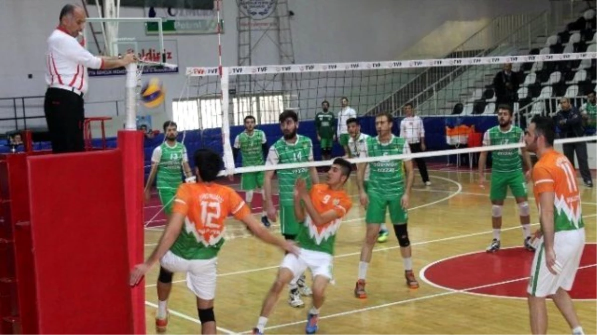 Büyükşehir Voleybol Takımından Müthiş Geri Dönüş