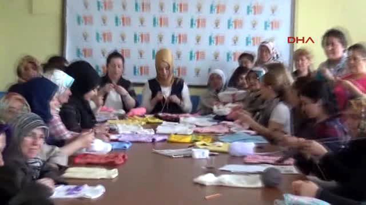 Çanakkale - Ak Partili Kadınlardan Çocuklar Üşümesin Projesi