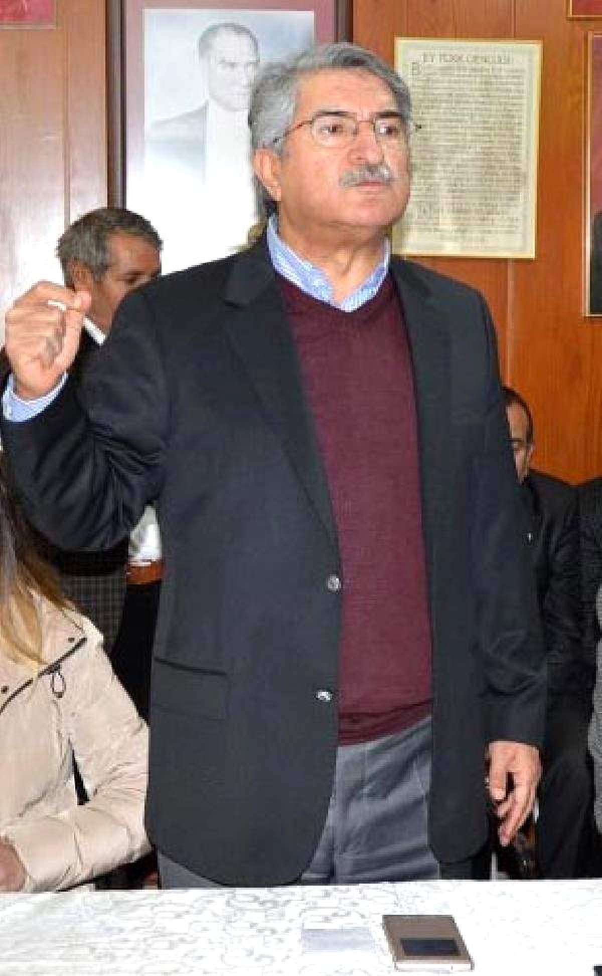 CHP\'li Sağlar: Önderlik Yapacak Bir Siyasi Parti Yok