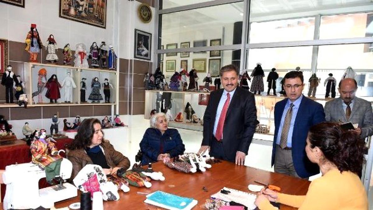 Kursiyerlerden, Ustaları Aratmayacak Sergi