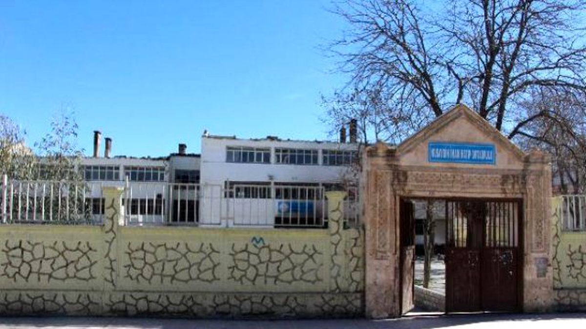 Nusaybin\'de PKK\'lılar 2 Okul Daha Yaktı