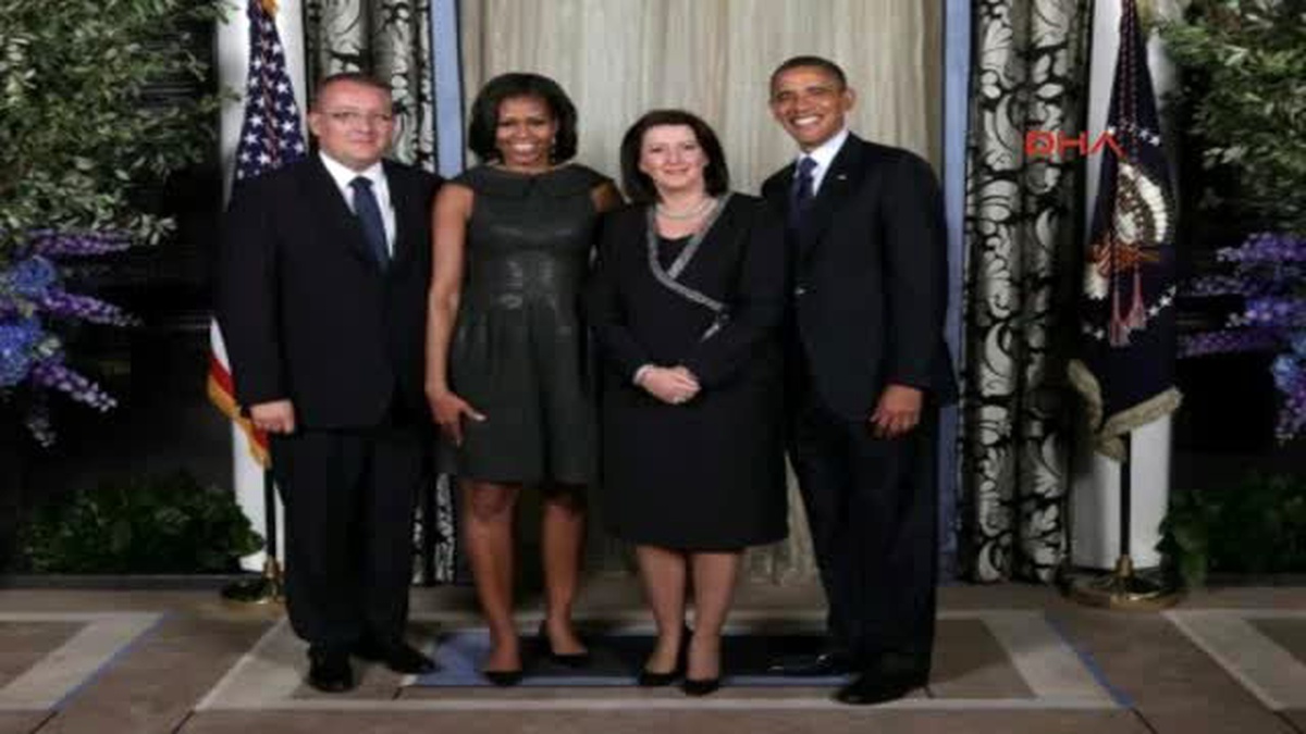 Obama ve İngiltere Kraliçesinden Kosova Cumhurbaşkanına Kutlama Mesajı