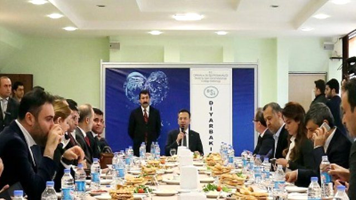 Vali Aksoy, İş Dünyası İle Bir araya Geldi