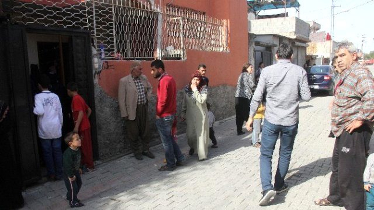 4 Yaşındaki Çocuk Kamyonetin Altında Kalarak Can Verdi
