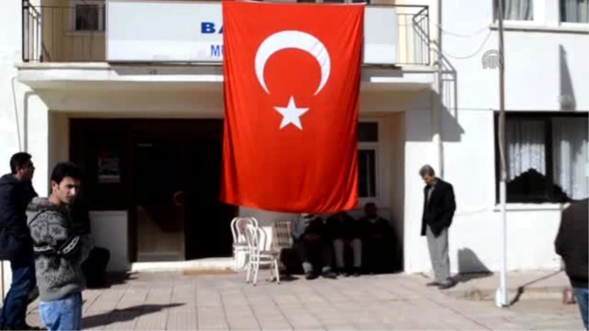 Ankara\'daki Terör Saldırısında Şehit Olan Astsubay Baran\'ın Baba Evi