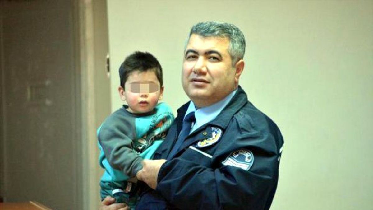 Annesi Terk Etti, Babası 'Benden Değil' Diye Sahip Çıkmadı