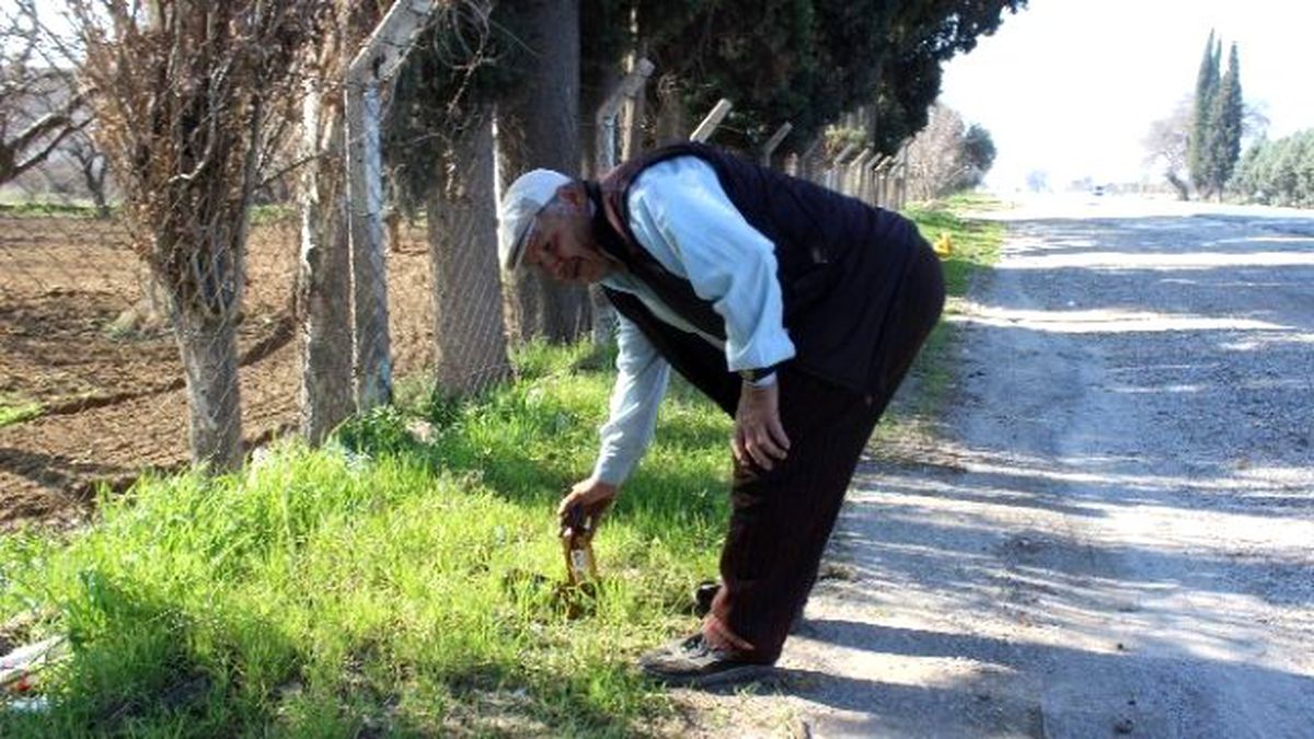 Devlete Verdiği Sözü Tutmak İçin Çöp Topluyor