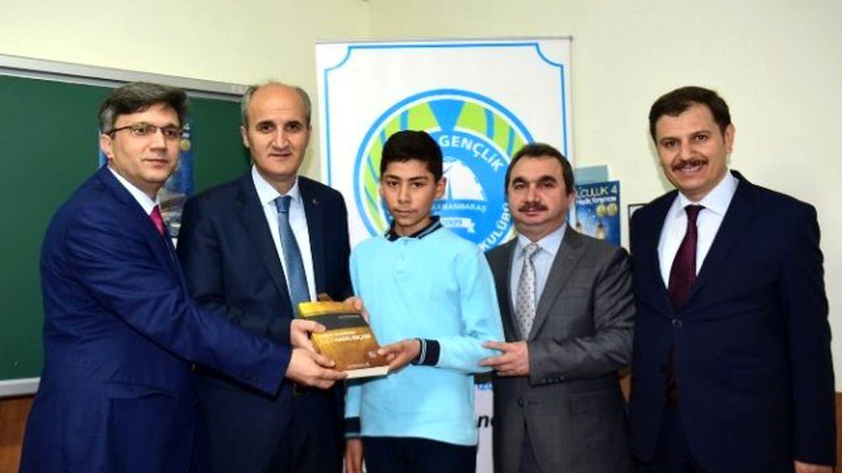 Dulkadiroğlu\'ndan Öğrencilere Kitap