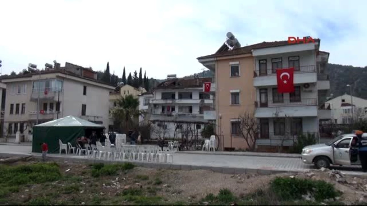 Fethiye - Ankara\'daki Patlamada Ölen Sivil Memurun Evinde Yas
