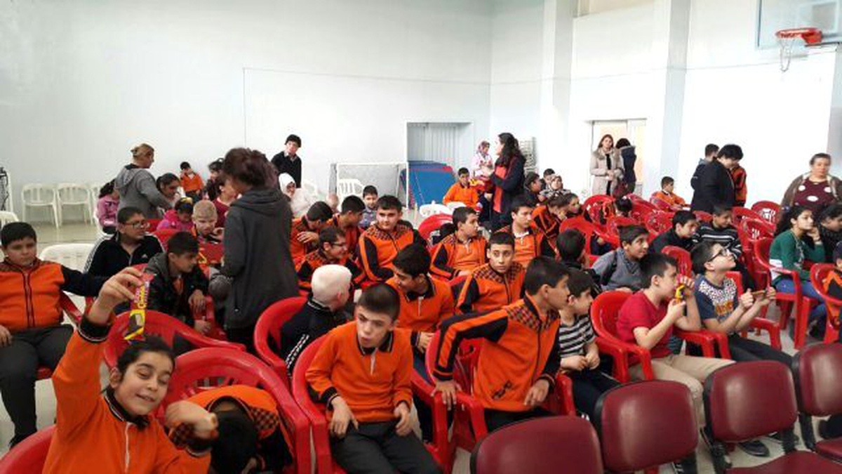 GKV\'liler GAP Görme Engelliler İlkokulunu Ziyaret etti