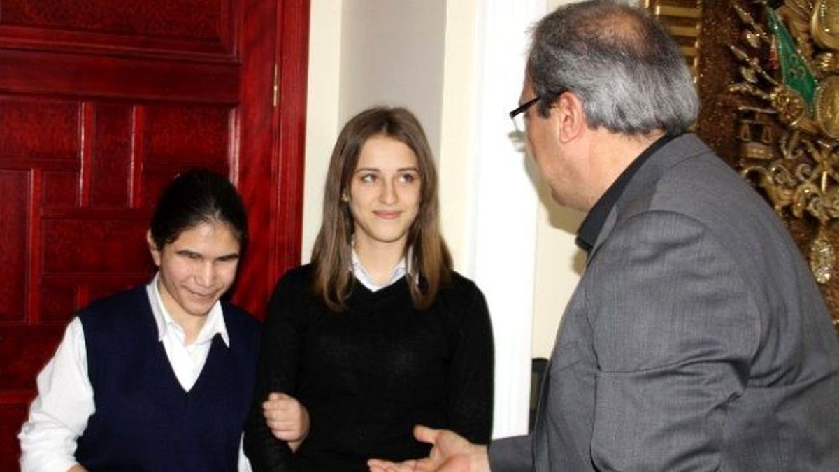 Görme Engelli Akduman\'dan Başkan Karaçoban\'a Teşekkür