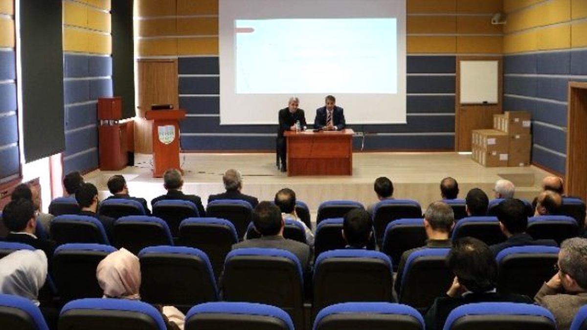 İlahiyat Fakültesi Akademik Kurul Toplantısı Gerçekleştirildi