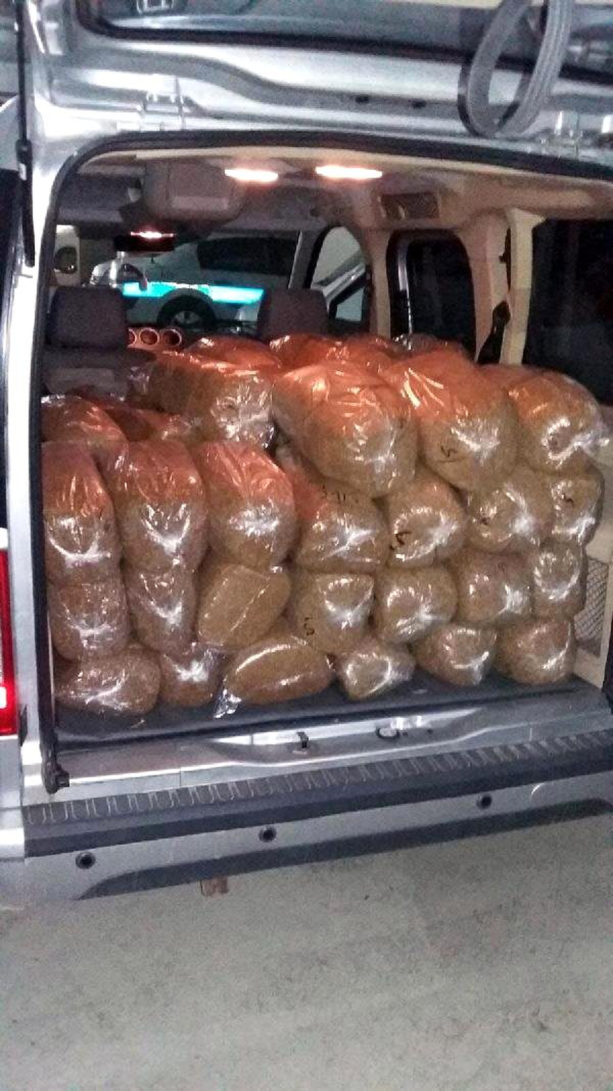 Kamyonette 500 Kilo Kaçak Tütün Ele Geçirildi