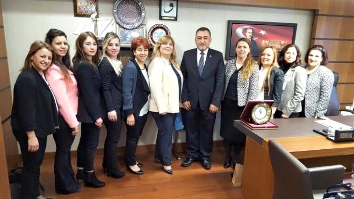 Kütahyalı Kadın Girişimcilerden Şükrü Nazlı\'ya Ziyaret