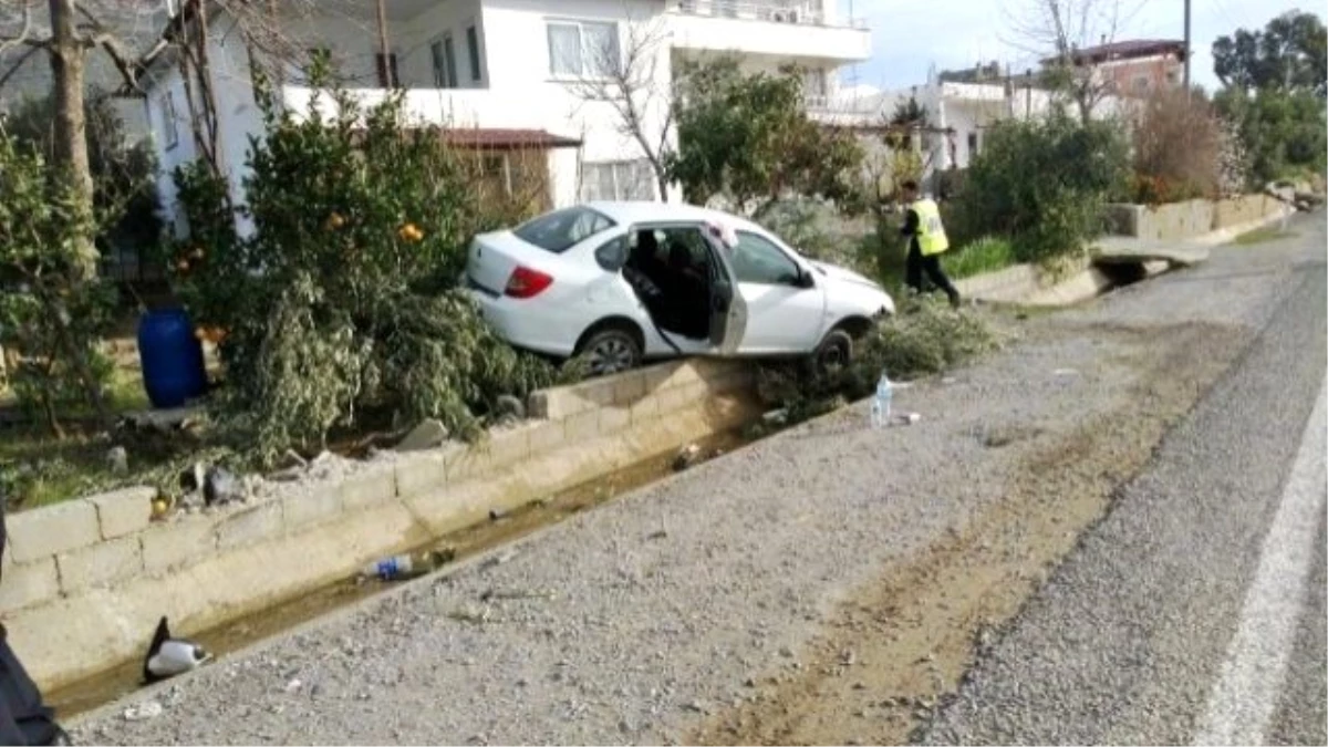 Mersin\'de Trafik Kazası: 2 Yaralı
