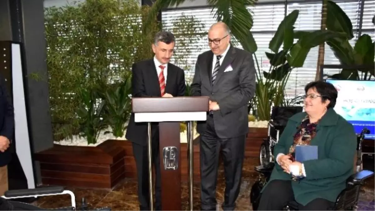 Mosb\'dan Bedensel Engellilere 200 Adet Akülü Sandalye