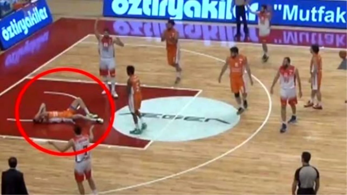 Rakibine Dirsek Atan Basketbolcuya Rekor Ceza Geldi