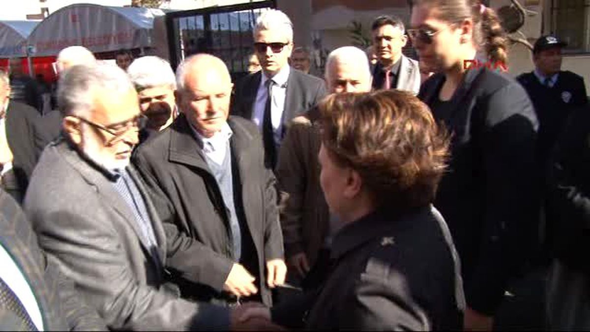 Adana Bakan Sarı, Şehit Annesiyle Ağladı