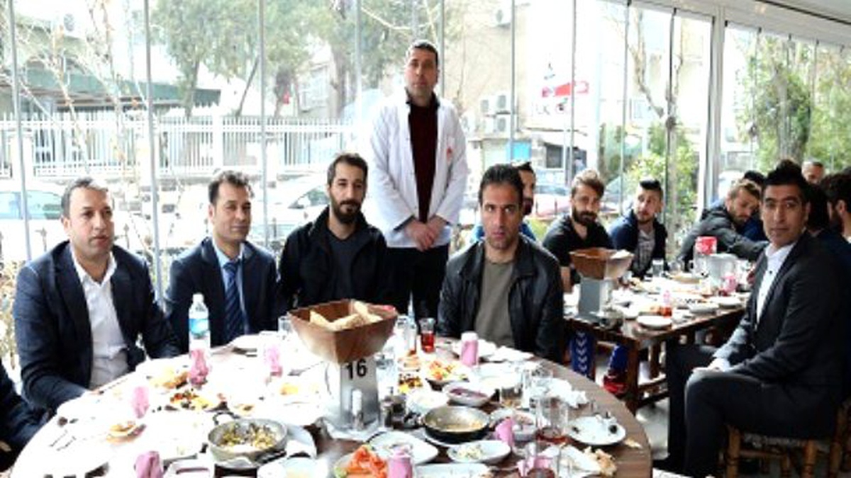 \'Alaaddin Usta\'dan Amedspor\'a Moral Kahvaltısı