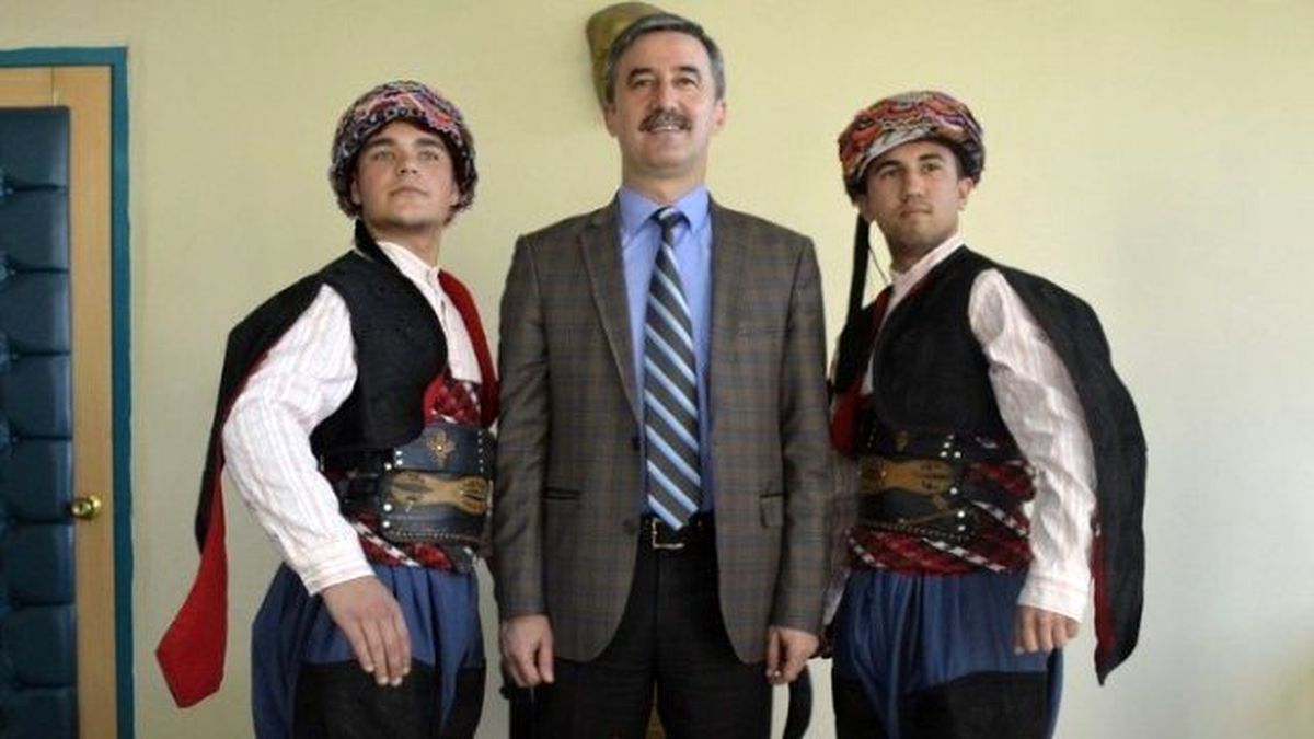 Belediyenin Efeleri Turgutlu\'ya Harmandalı Öğretecek