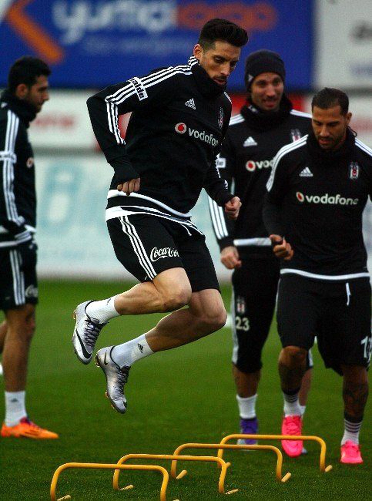 Beşiktaş\'ta Gençlerbirliği Maçı Hazırlıkları Sürüyor