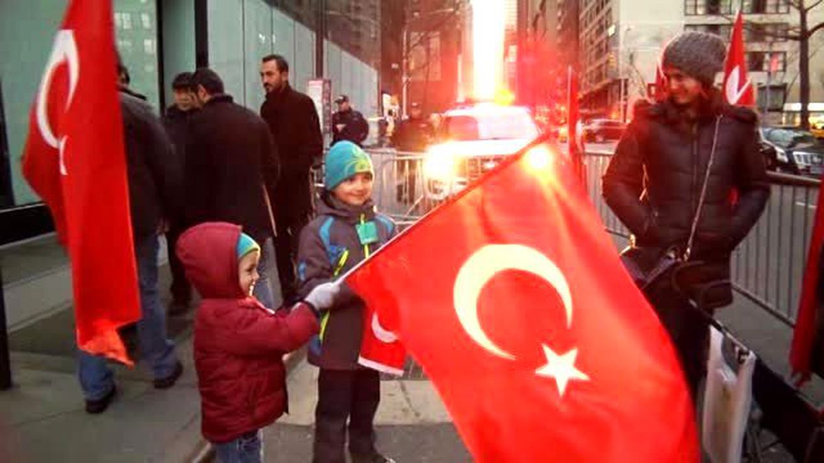 New York'ta Teröre Karşı Protesto Gösterisi