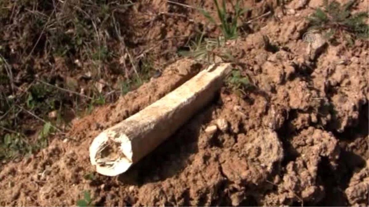 Gelibolu Yarımadası\'nda Yağmur Şehit Kemiklerini Ortaya Çıkardı