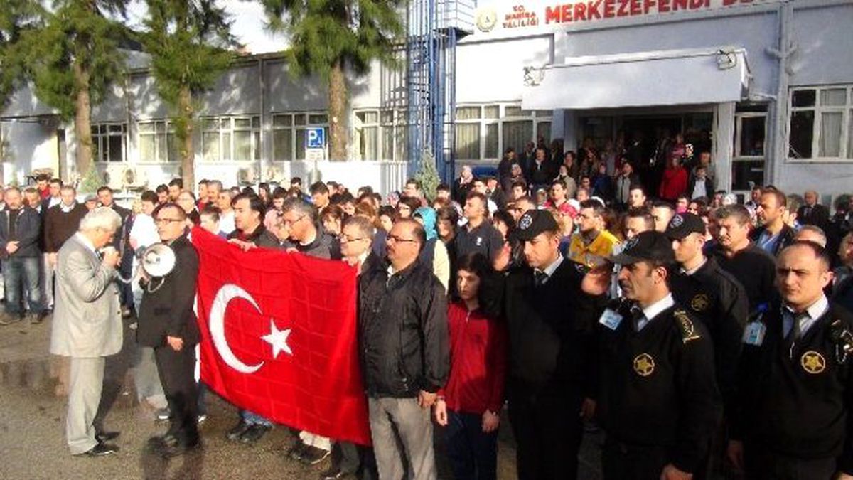 Şehitlere Dua Ederek Mesaiye Başladılar