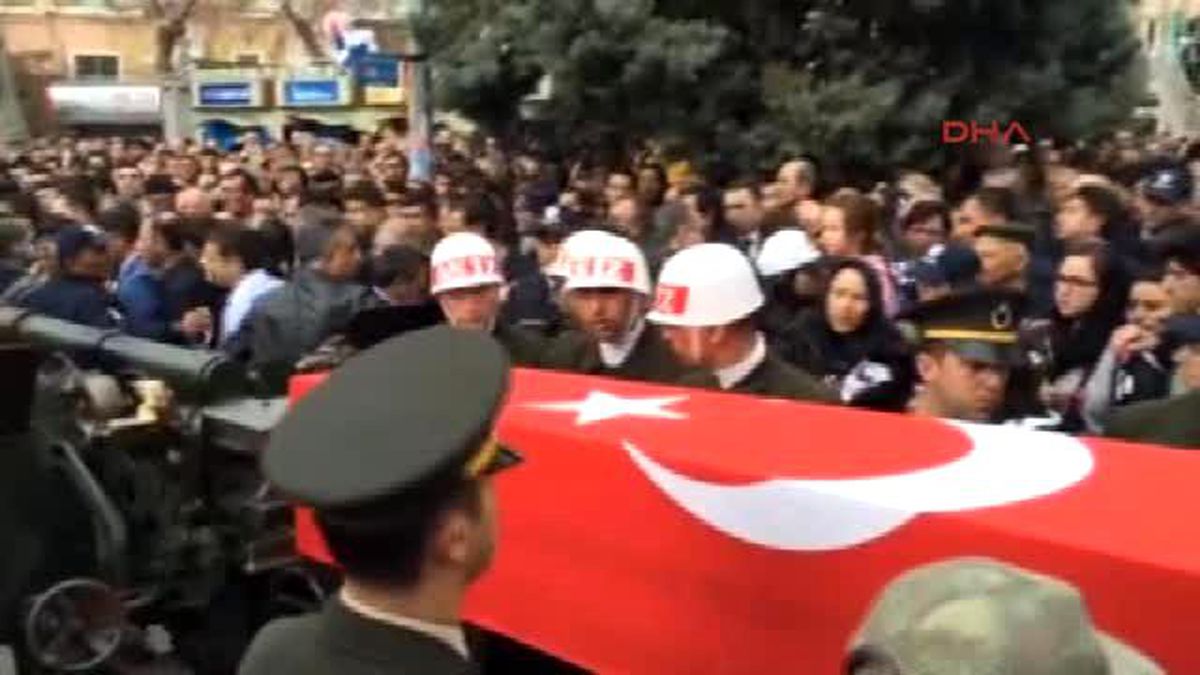 Polatlı Şehidini Bağrına Bastı