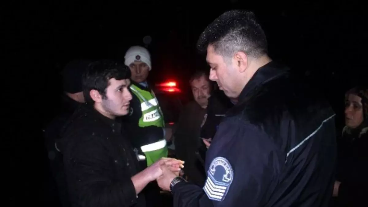 Polis Gerçek Sürücüyü Elindeki Kandan Buldu