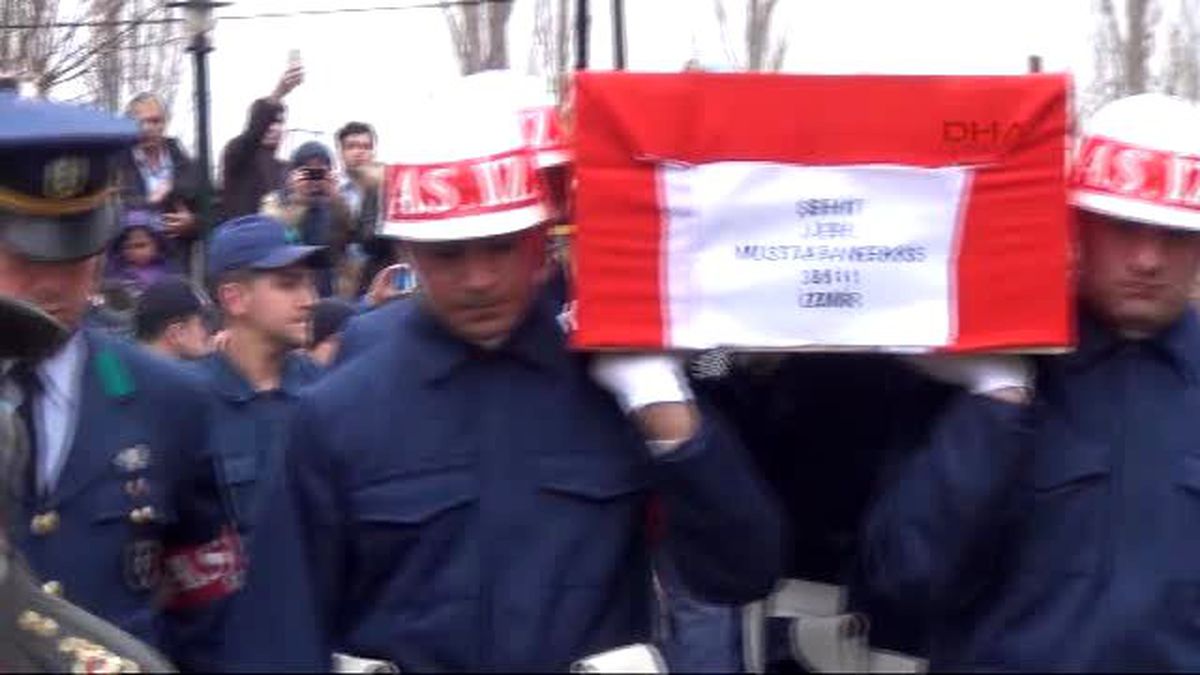 Simav Şehidini Gözyaşlarıyla Uğurladı
