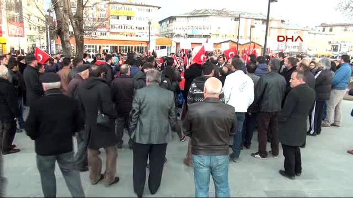 Sivas\'ta Kamu-Sen\'den Terör Protestosu