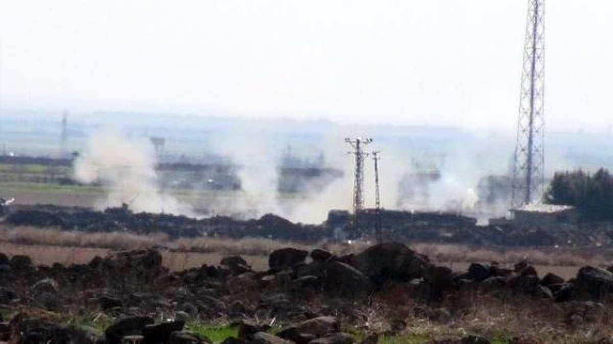 Suriye\'nin Pyd Bölgesine Top Atışları