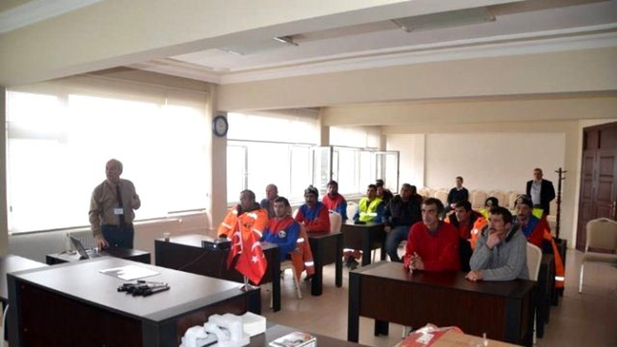 Temizlik Personeline İş Sağlığı Güvenliği Semineri