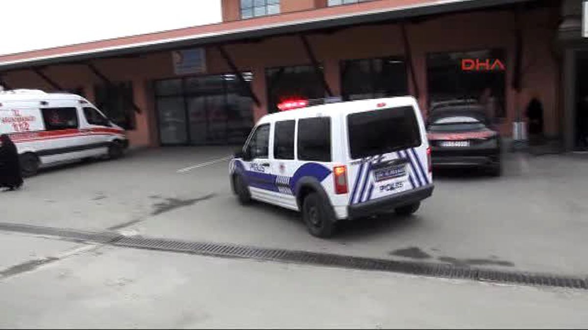 Üzerimde Bomba Var" Dedi; Polis Alarma Geçti