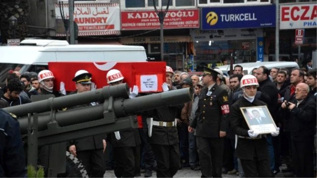 Ankara\'daki Bombalı Saldırıda Şehit Olan Trabzonlu Mustafa Küçük\'e Son Görev