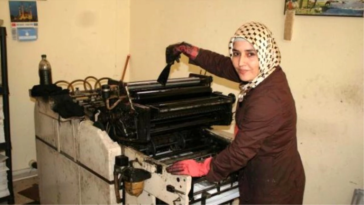 Gazeteyi Kadın Matbaacı Basıyor