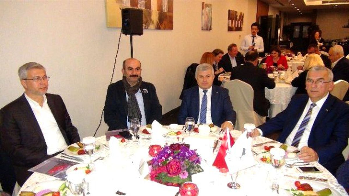 Pehlivan Elektrak\' İş Adamlarının Konuğu Oldu