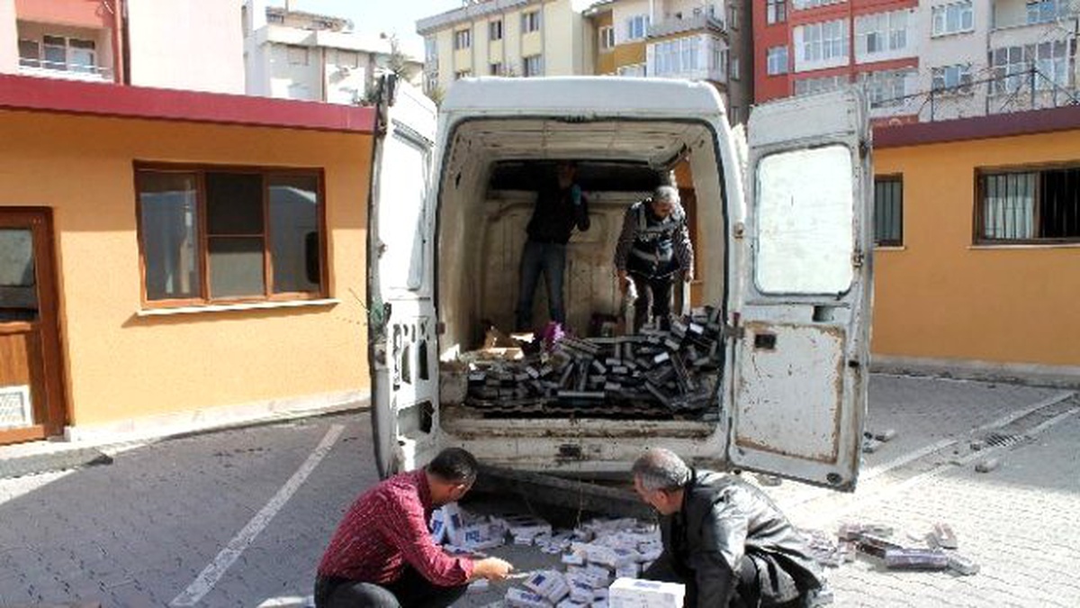 Polisi Şaşırtan Kaçak Sigara Zulası